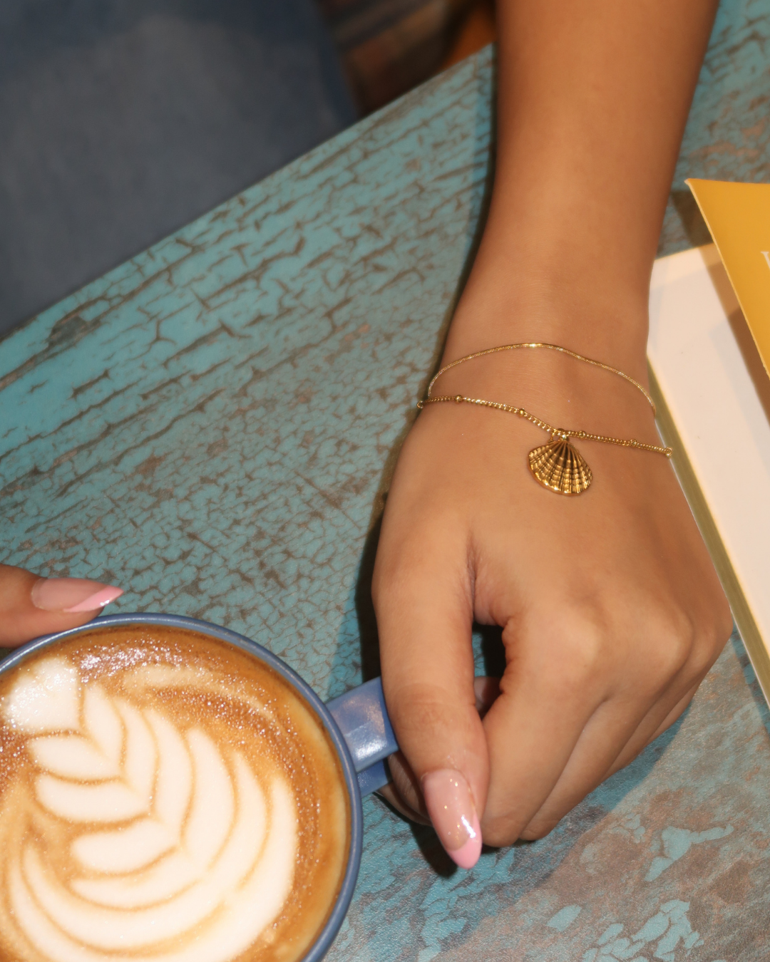 Shella Chain Bracelet