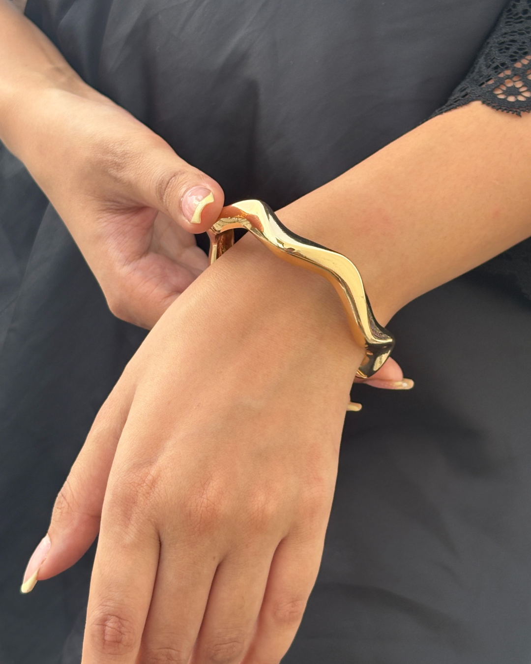 Leher Bangle