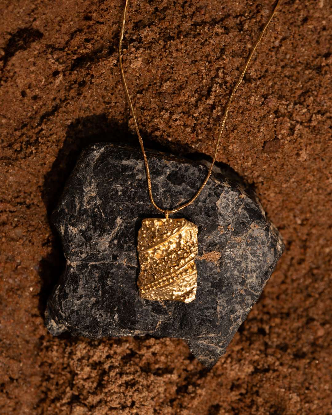 Sandy Swirl Pendant