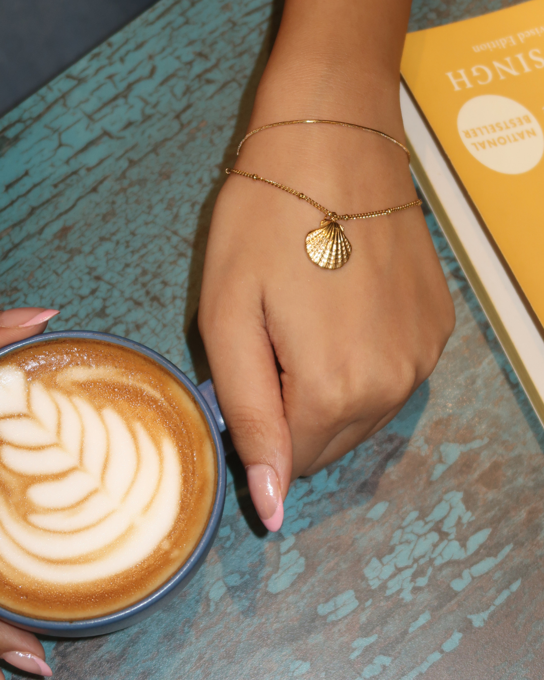 Shella Chain Bracelet